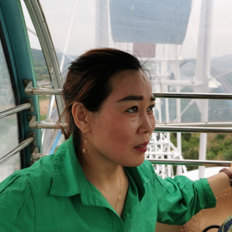 揚(yáng)塵輕舞琉璃紗