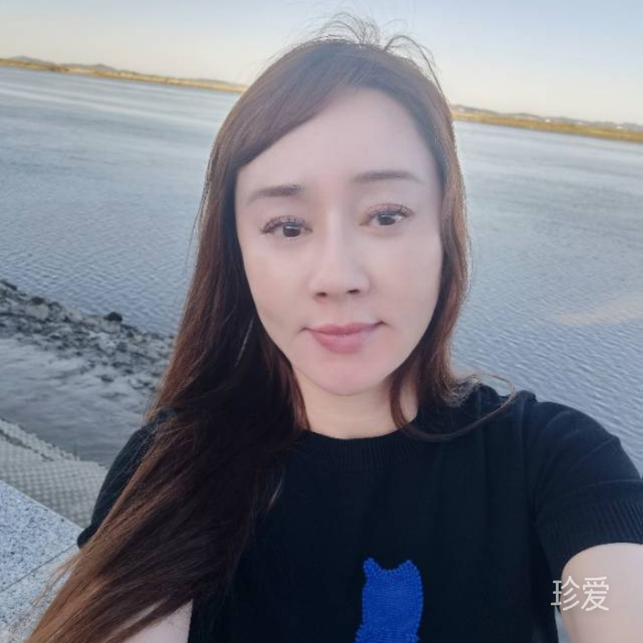 亮亮