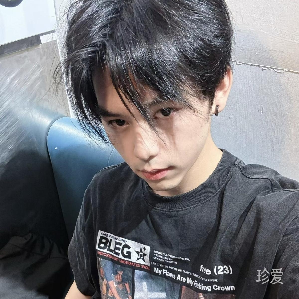 一抹孤鸿