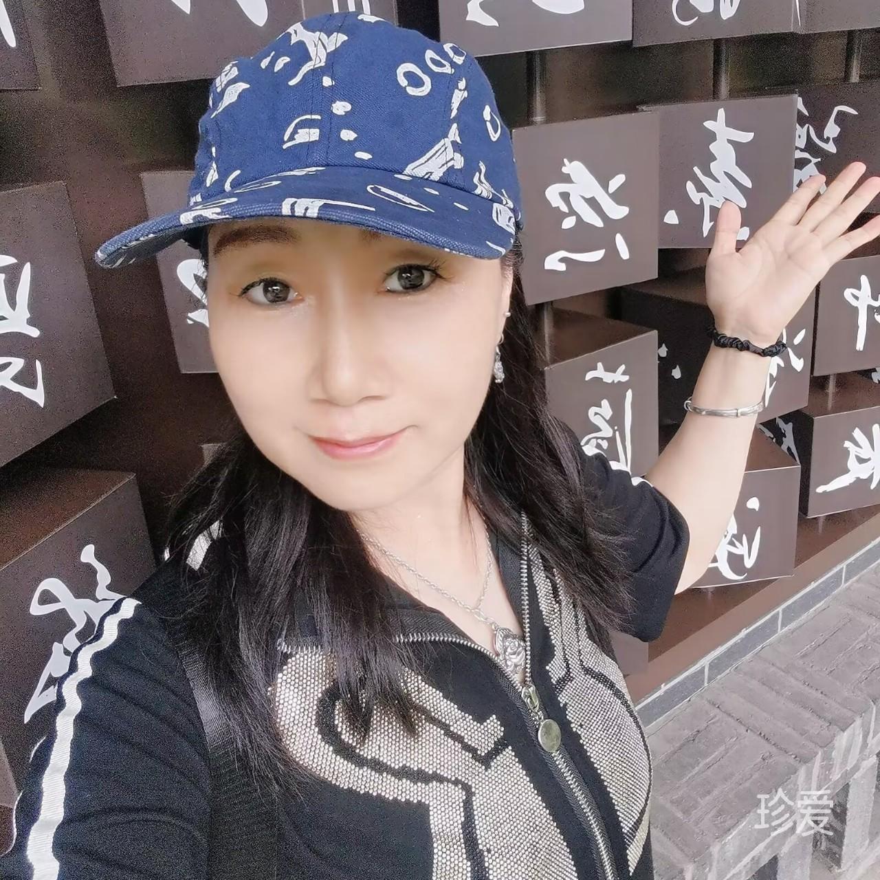 拐角处的那抹暖阳