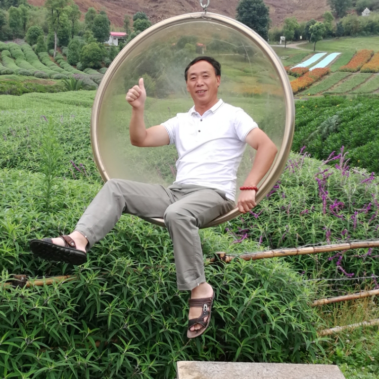 做個低調的孩子