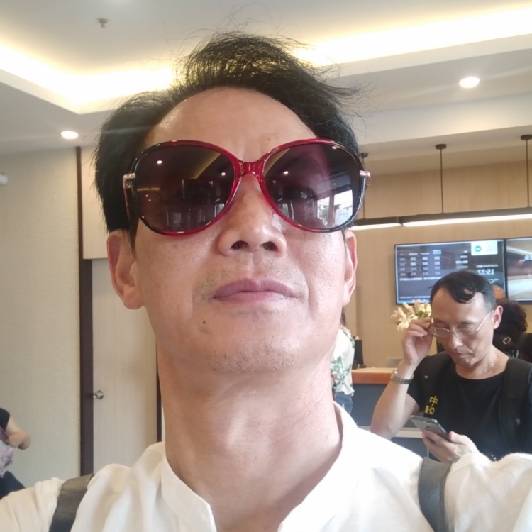 潇洒哥快乐人