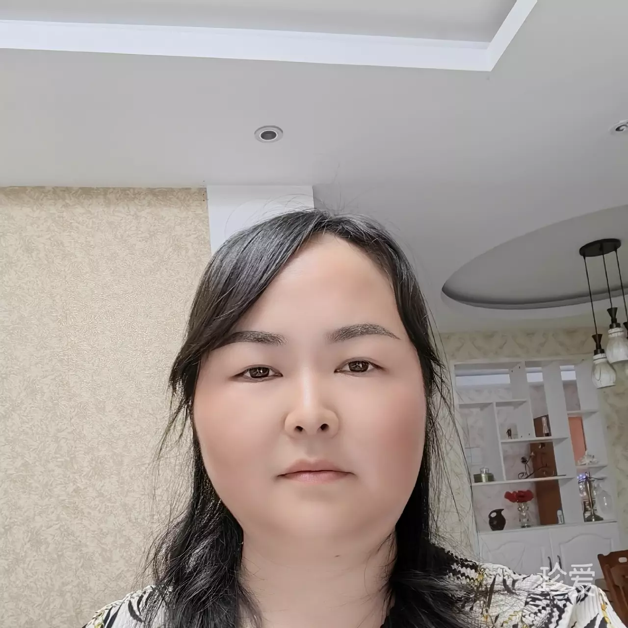 左手牵右手