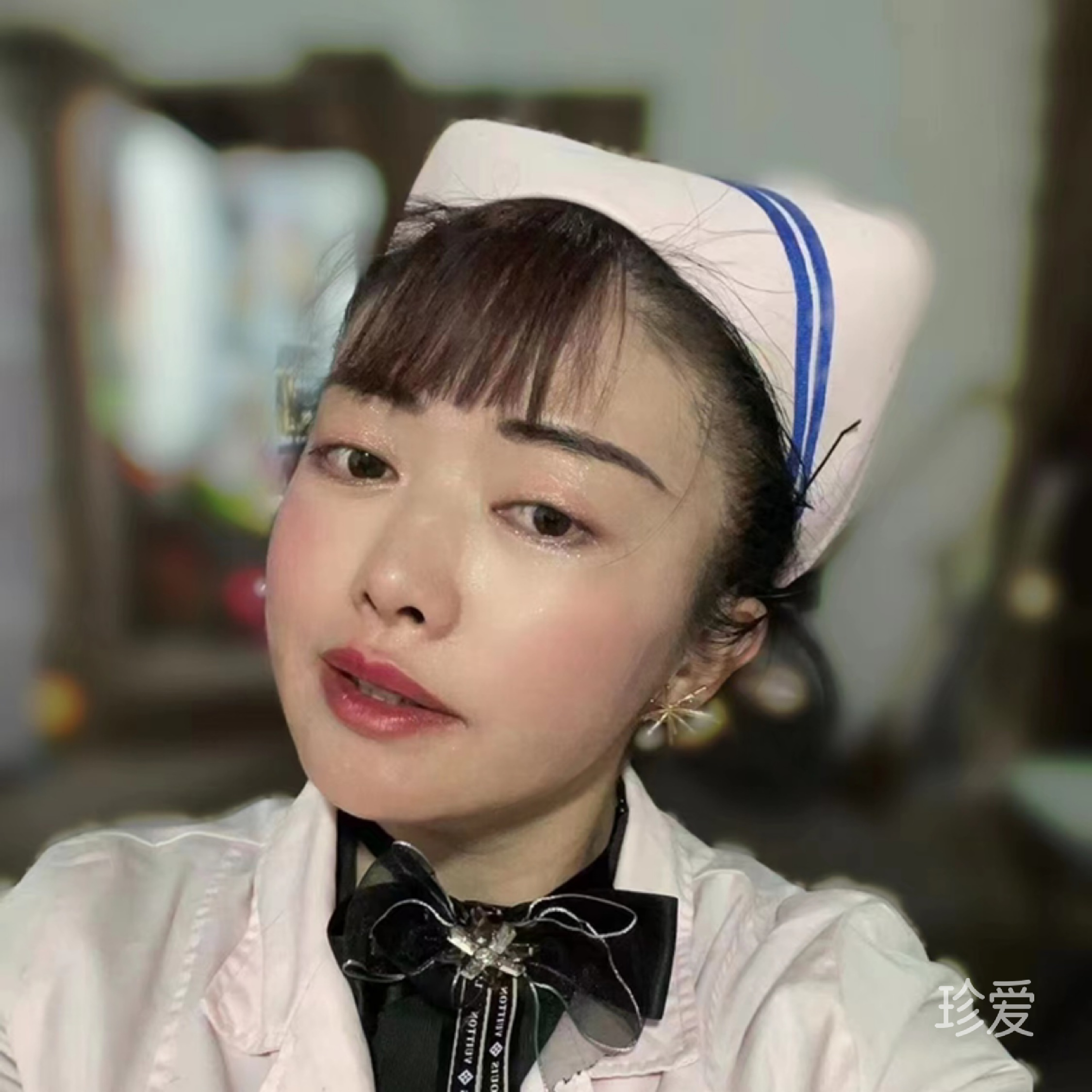 人在何處不相逢