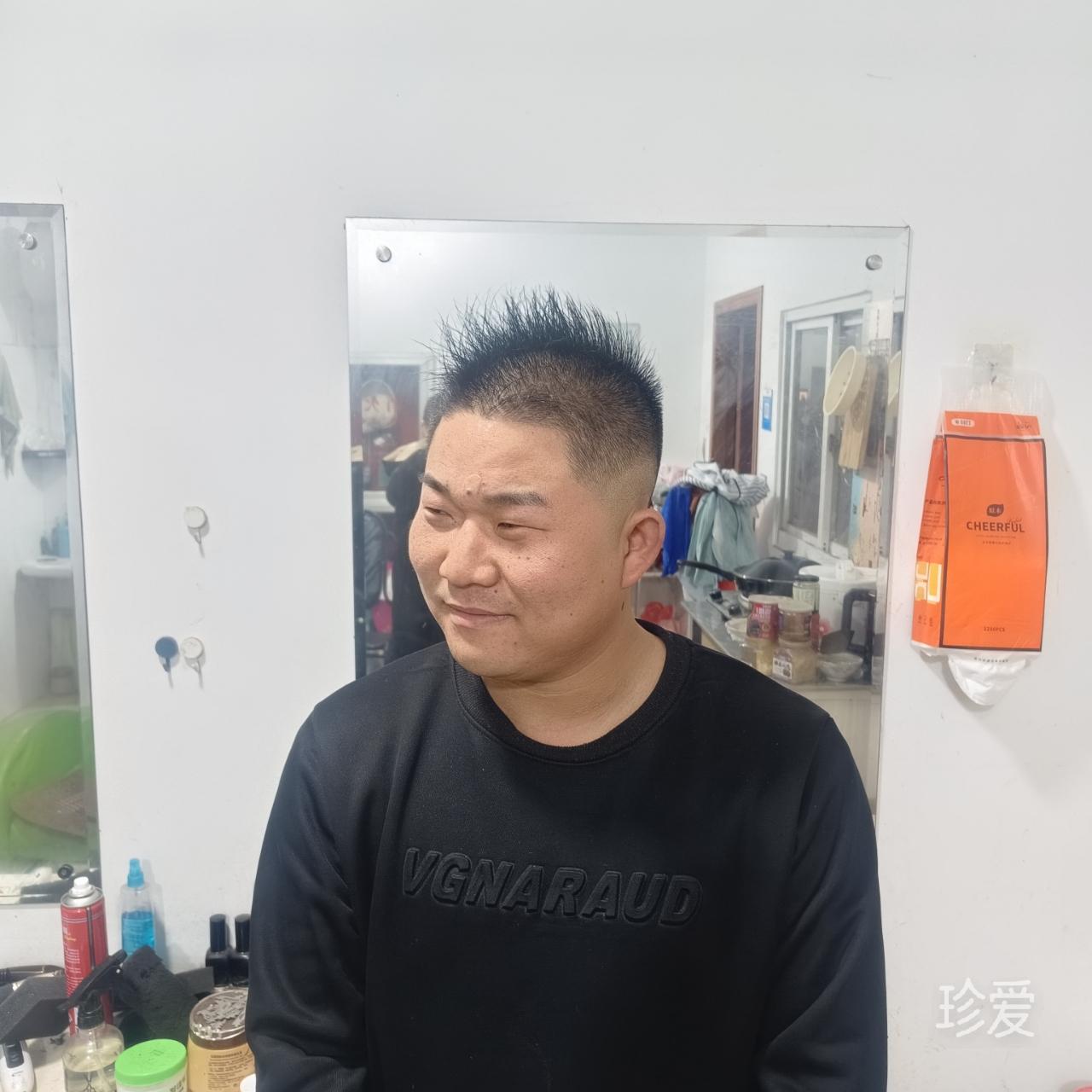 等待结婚的男人