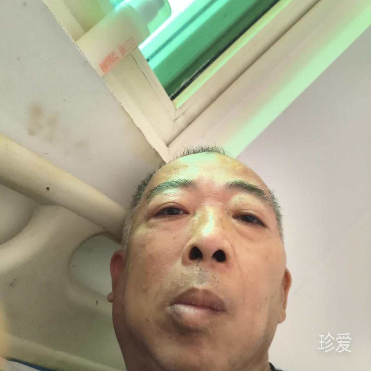 斜阳照亮哀伤