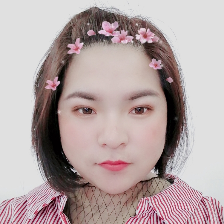 水中睡著的魚(yú)