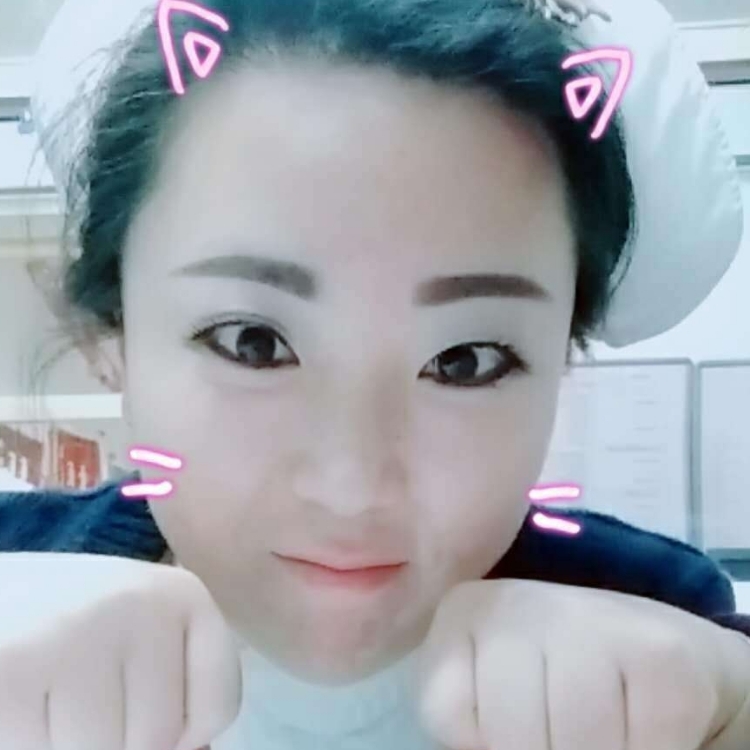 爱吃棉花糖的果果