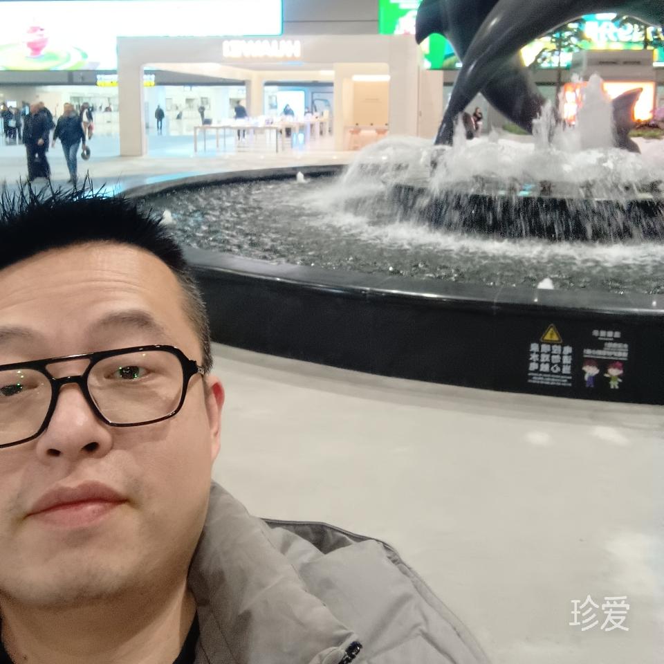 我是一颗小石头