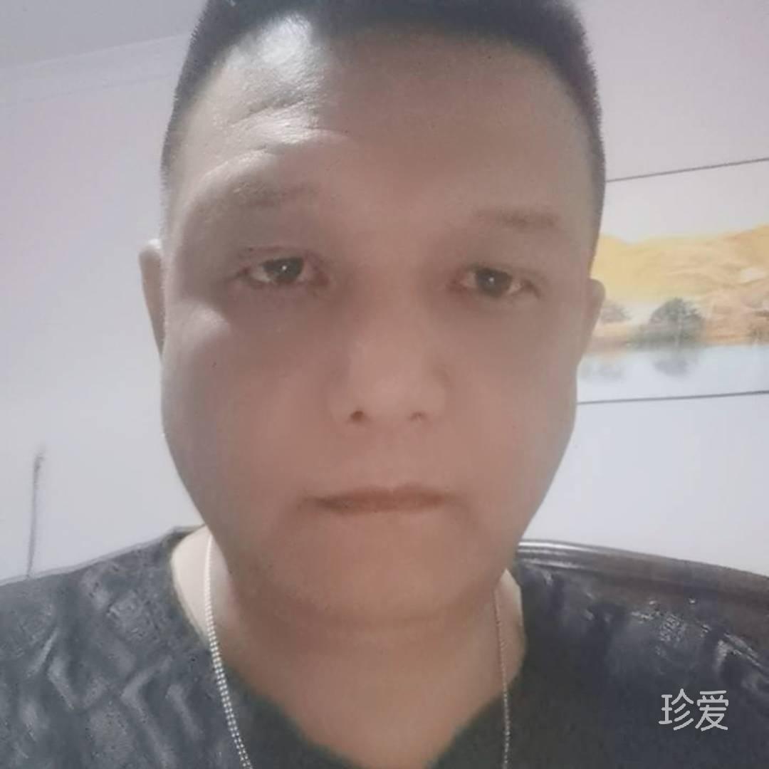 黑黑的胖胖