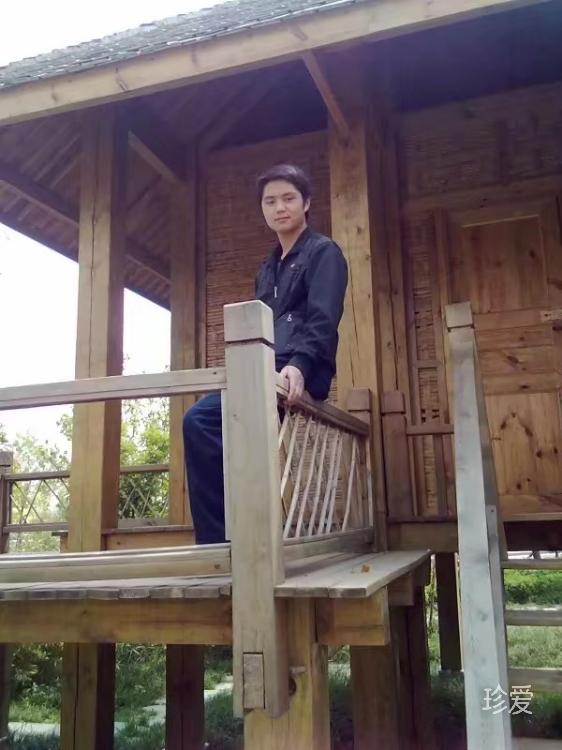 夏日長(zhǎng)河