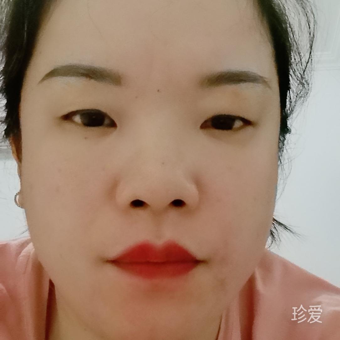 风轻河畔