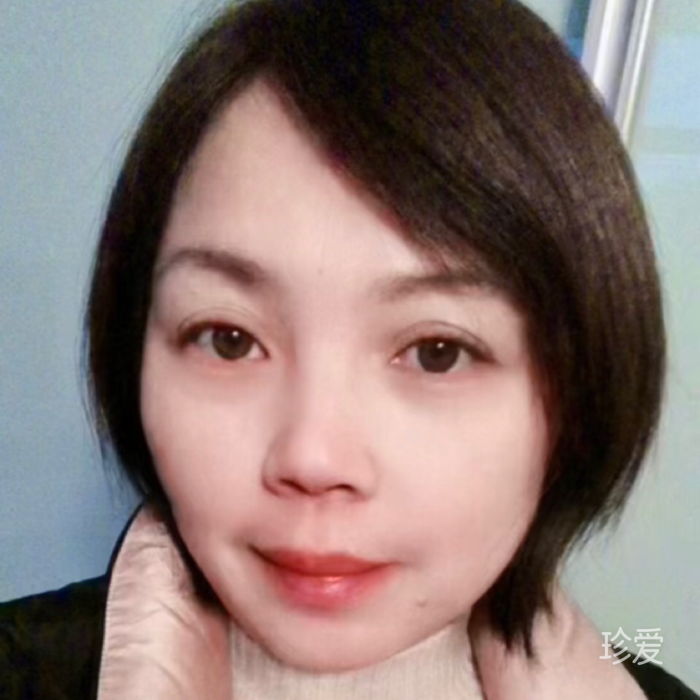 那一抹淺笑隱藏憂