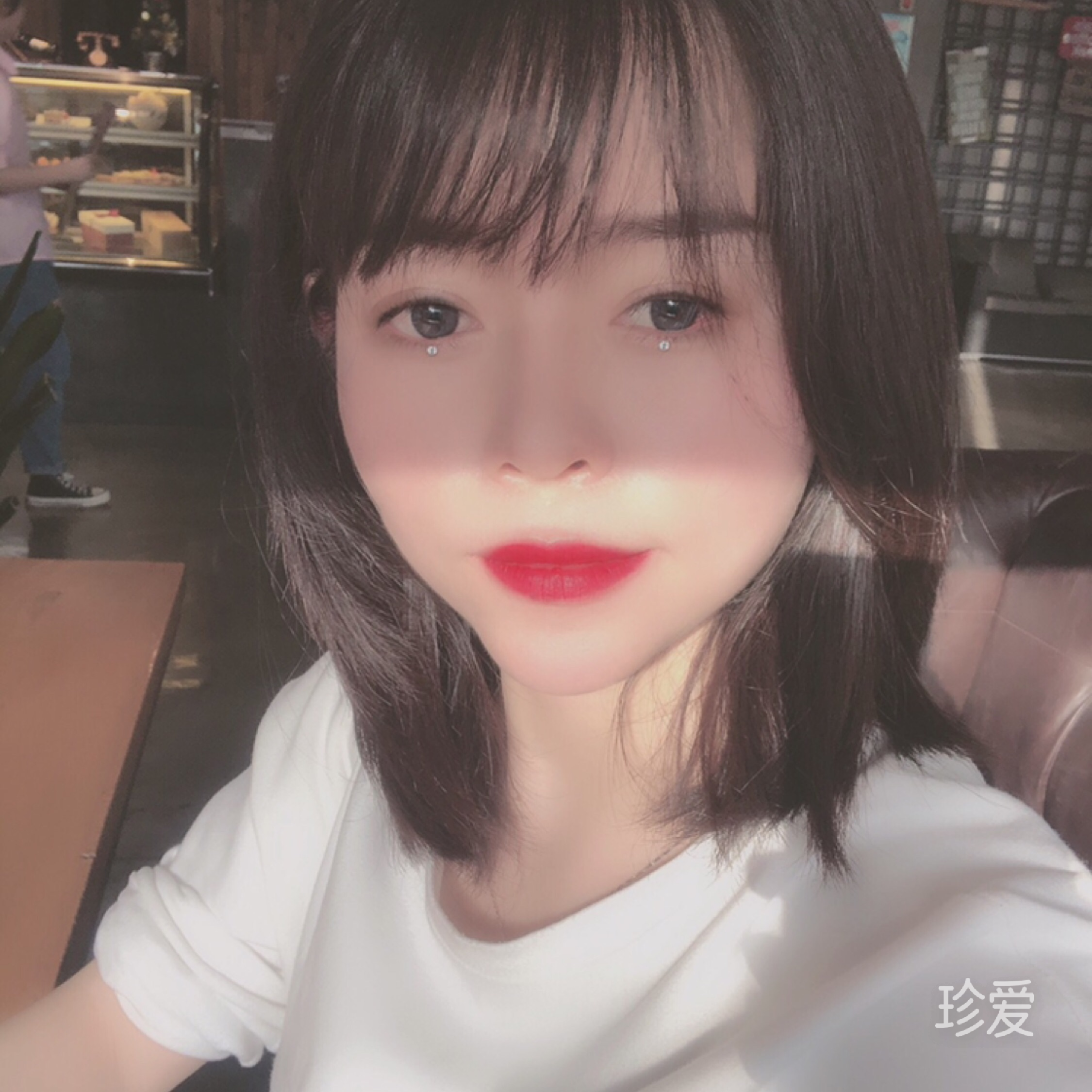 嚒嚒哒
