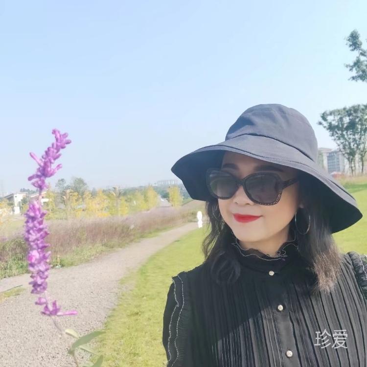 一杯清茶淡淡的香