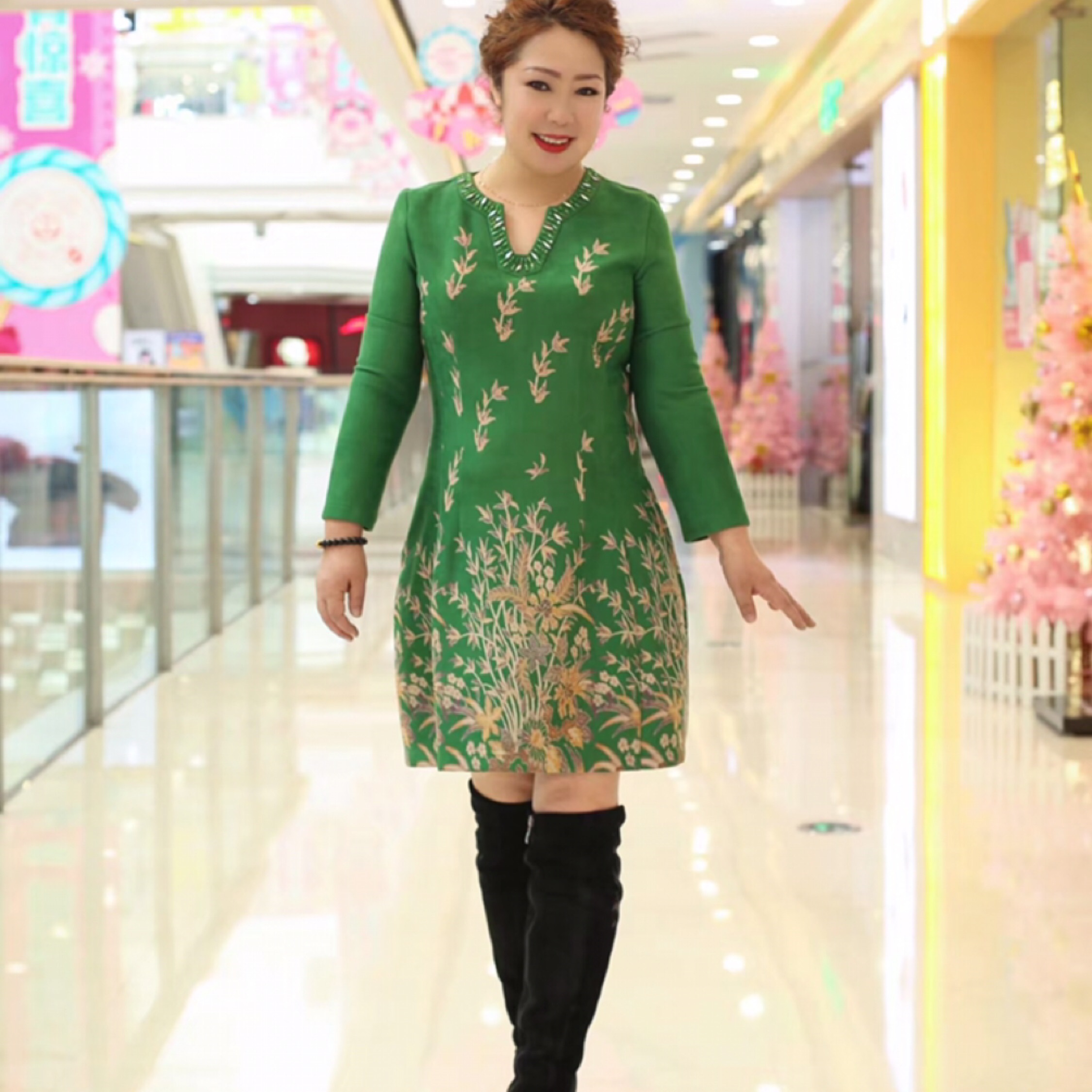 云外彩虹