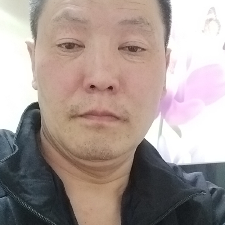 呢稱他在叢中笑