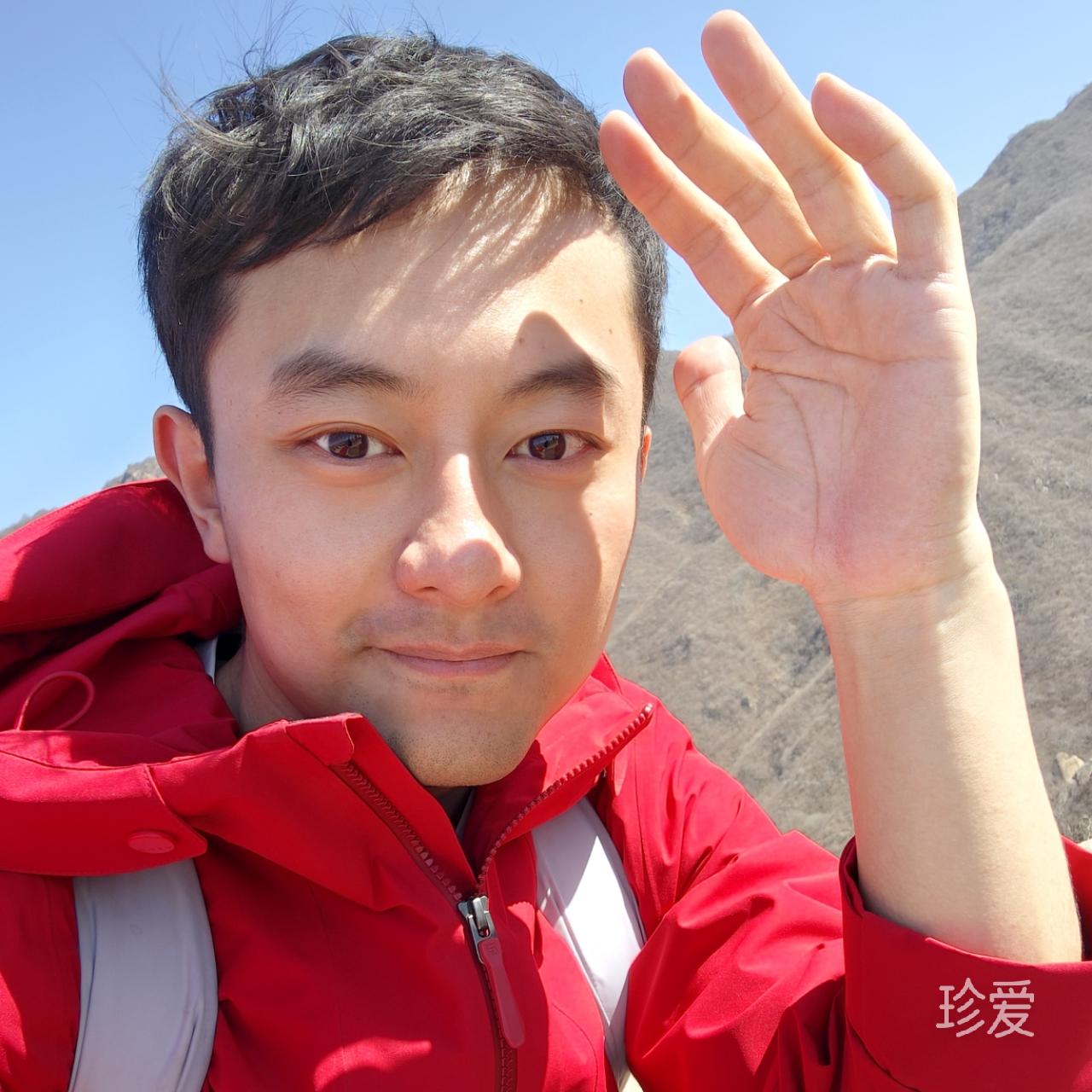 亮亮