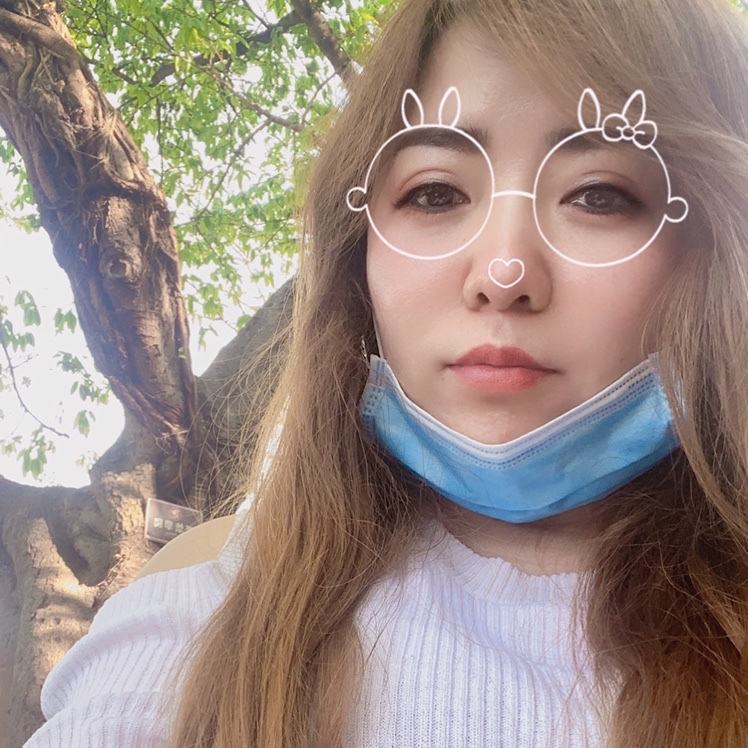 不粘人的小妖精