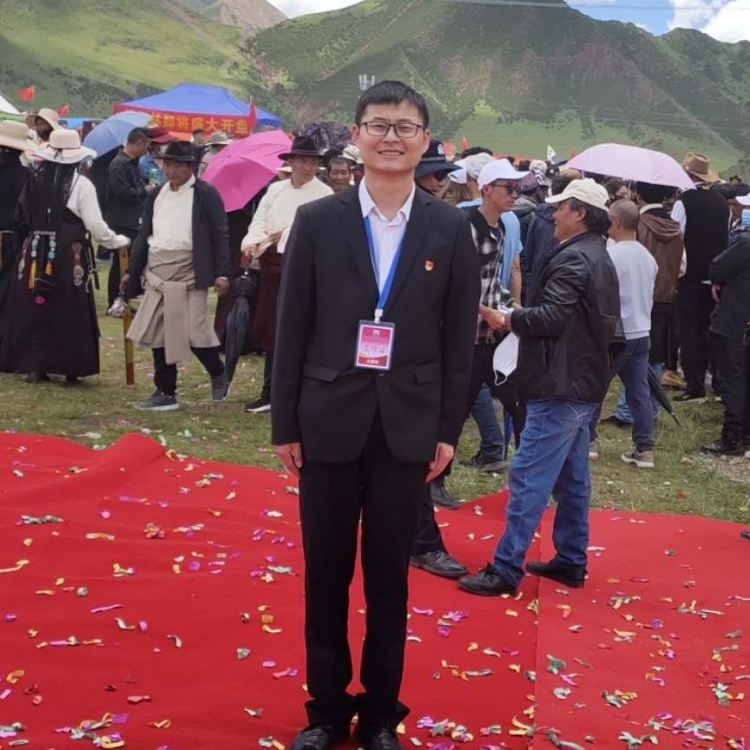 我是人间惆怅客