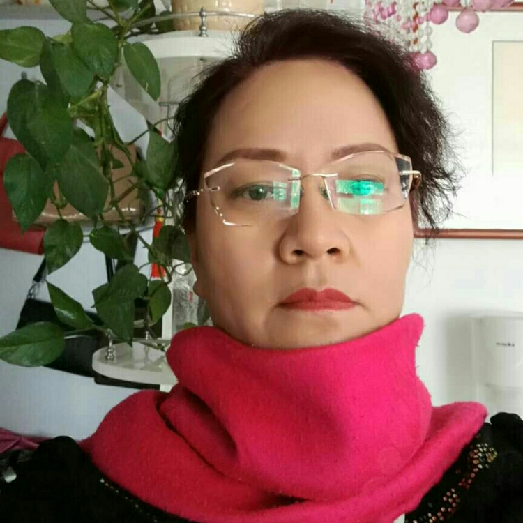 自信女人