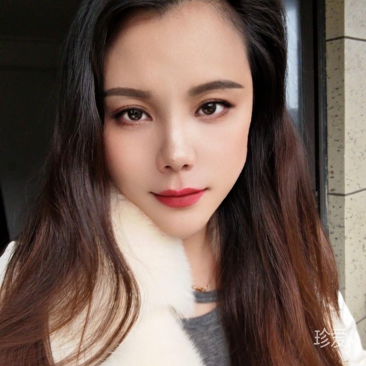 Alex开心果