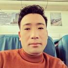 等待玫瑰的男孩