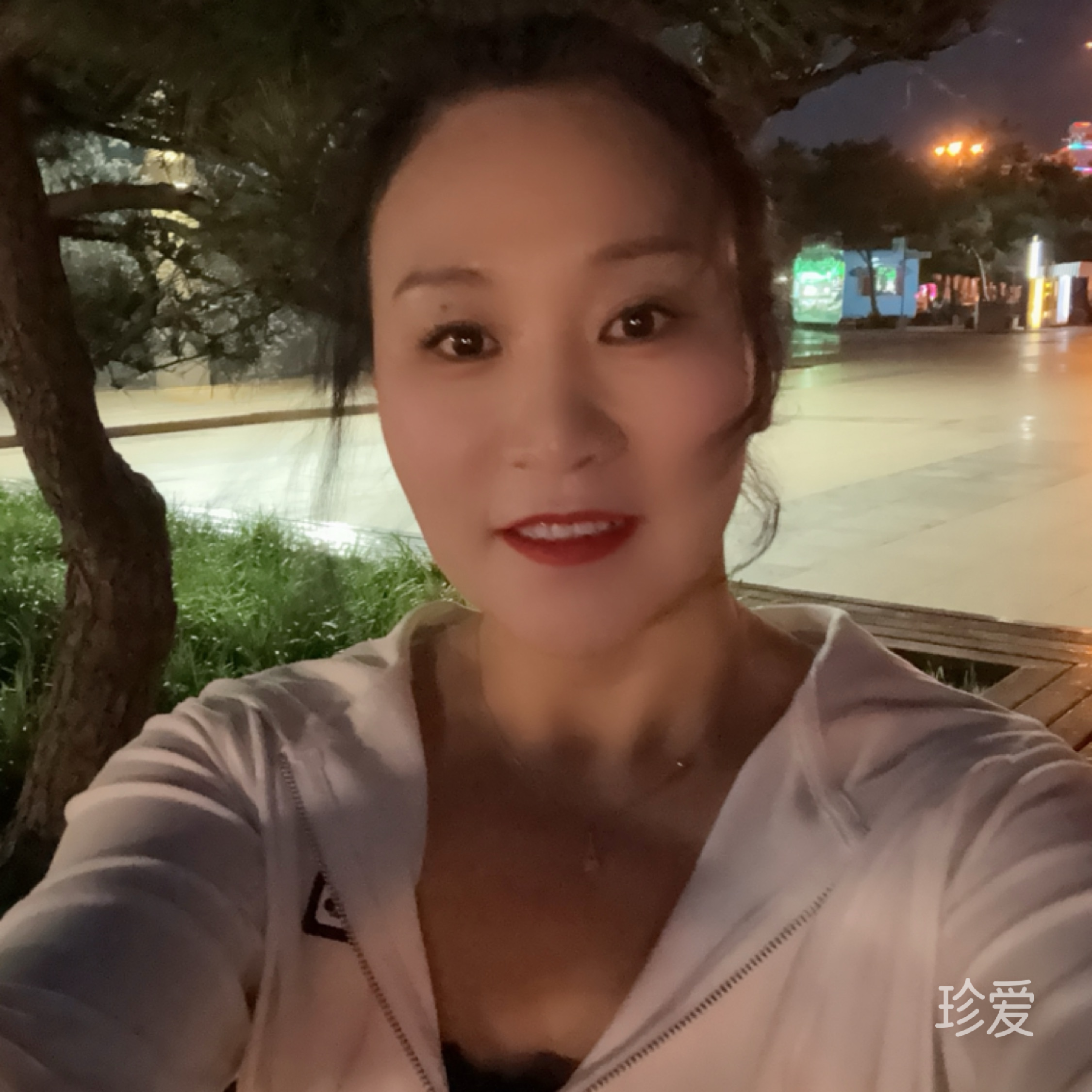 贩卖美好