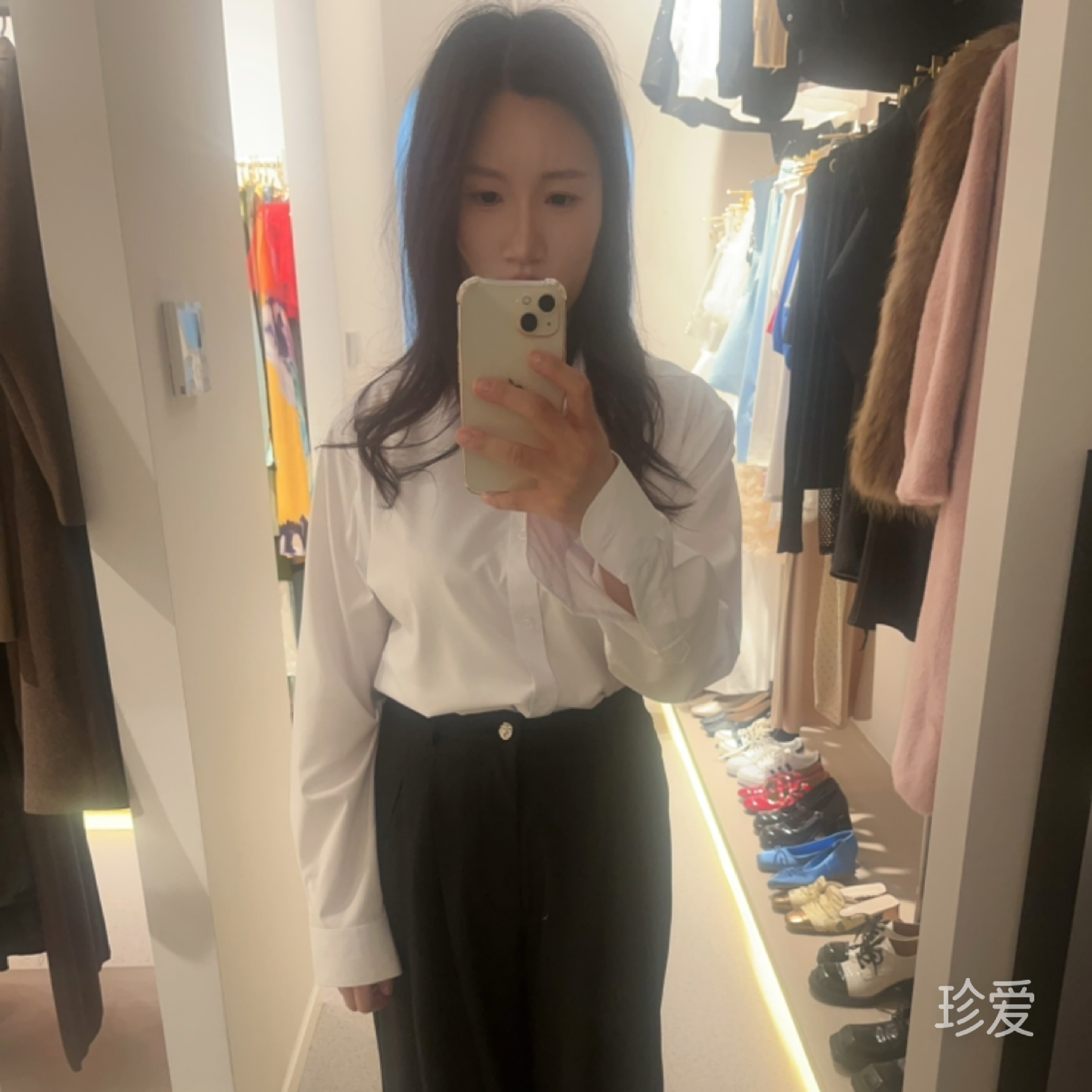 雪映红梅妆