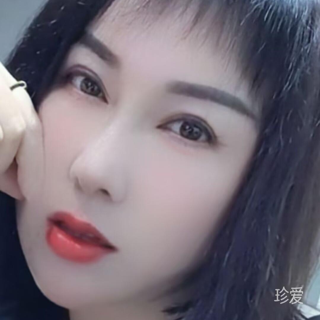 英子