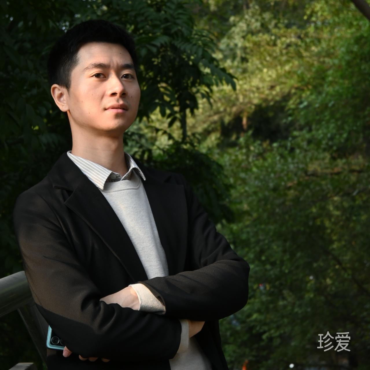 醉卧松下听雨声