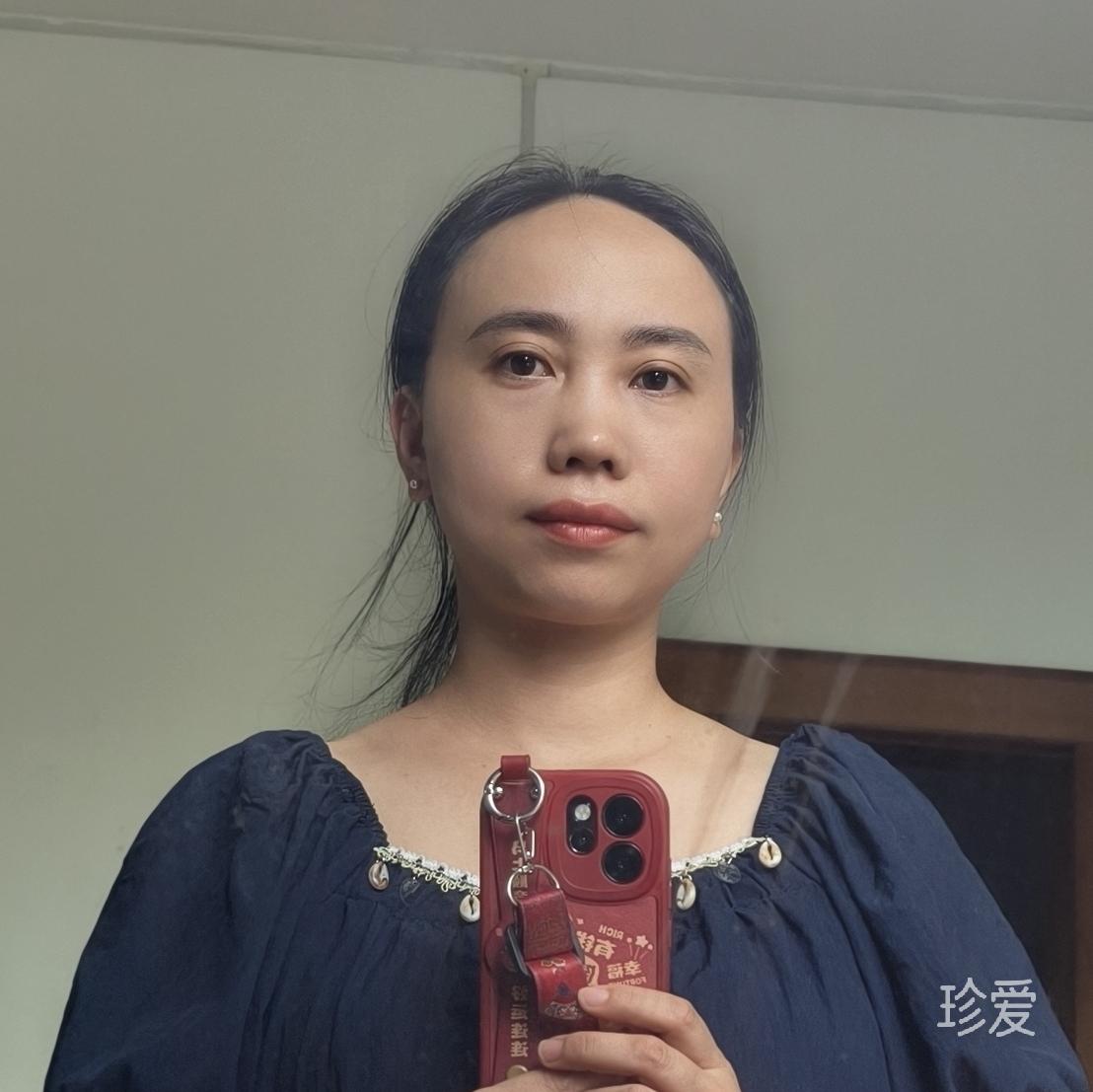 月光下的萤火虫
