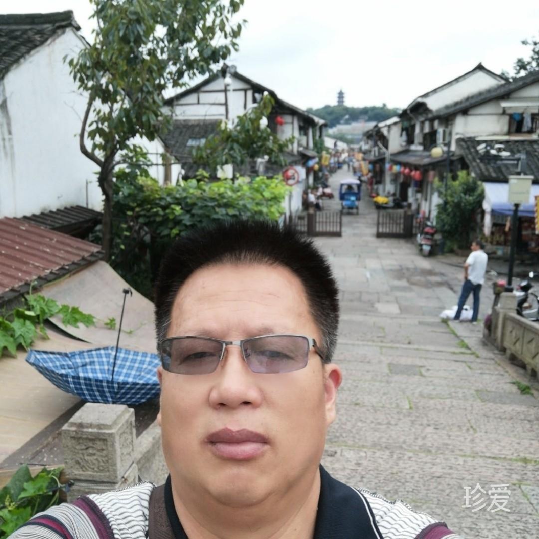 明明想靠近