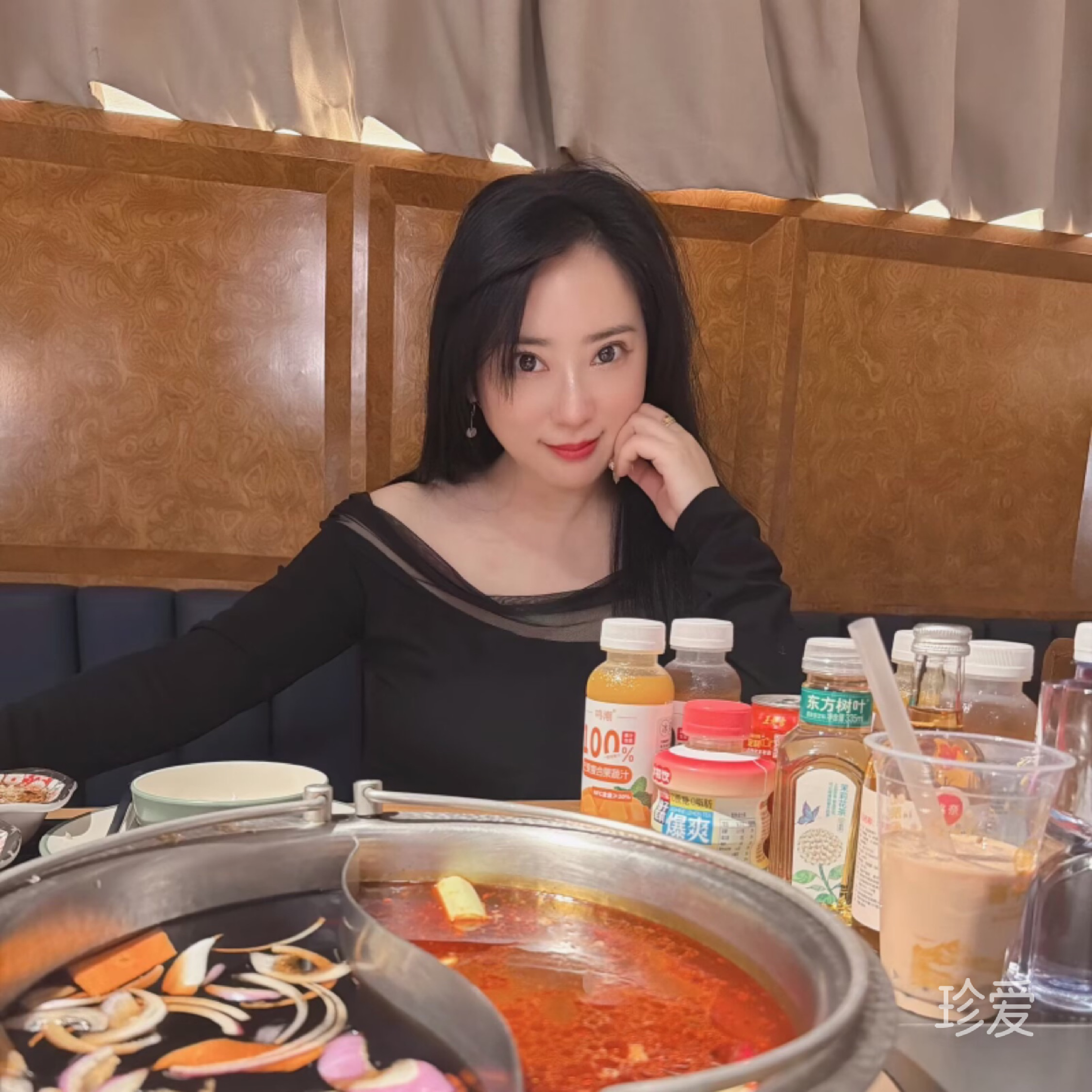 盼盼爱丽丝