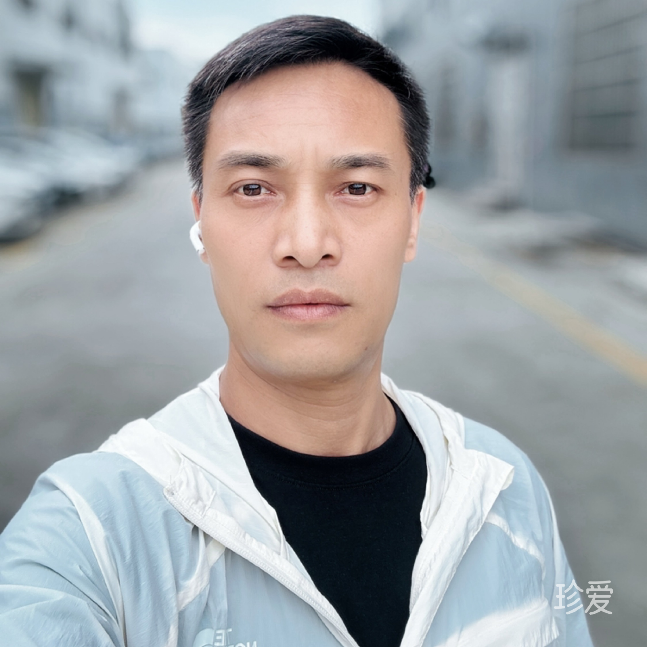 閉起雙眼你掛念誰