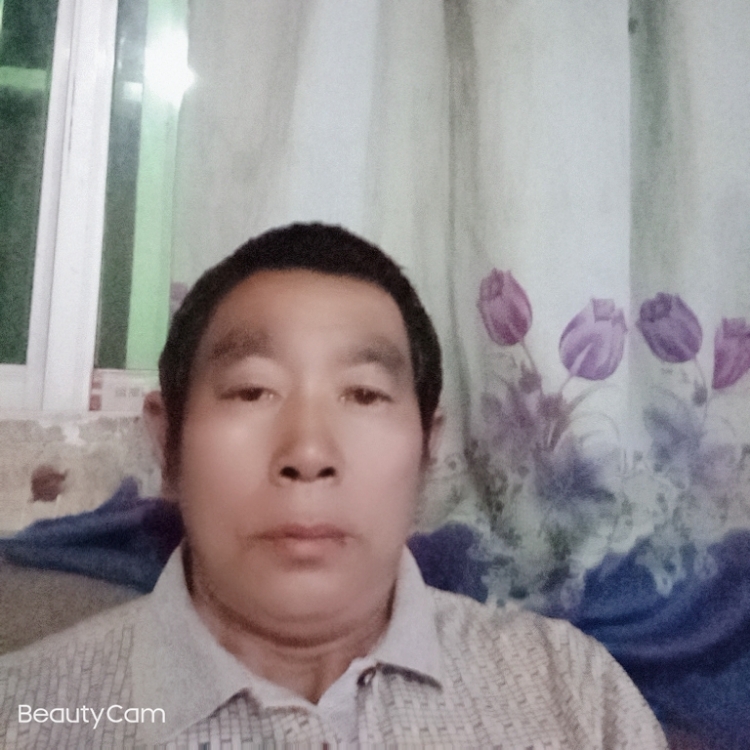 大漠聽風(fēng)吟