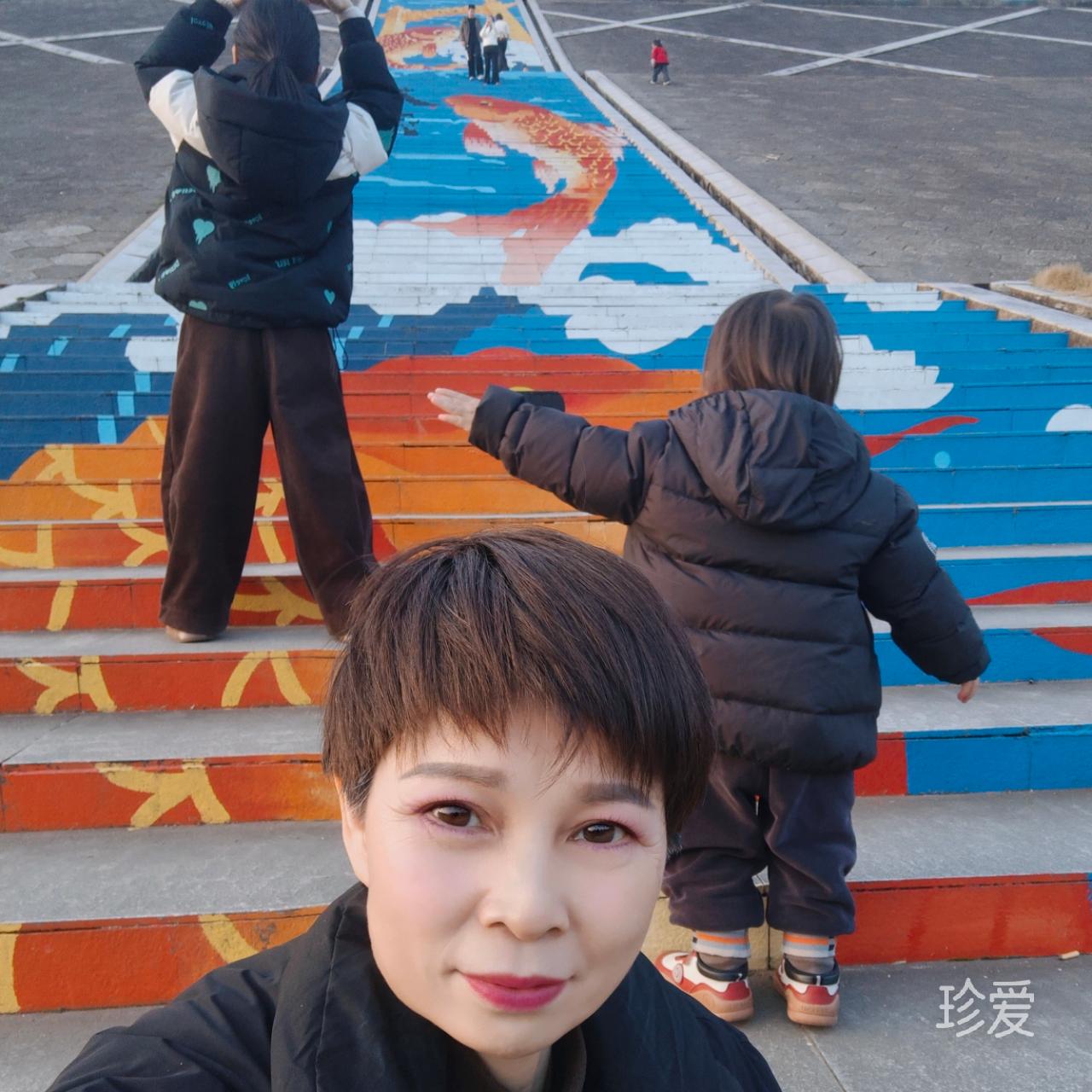 下站路口遇见你