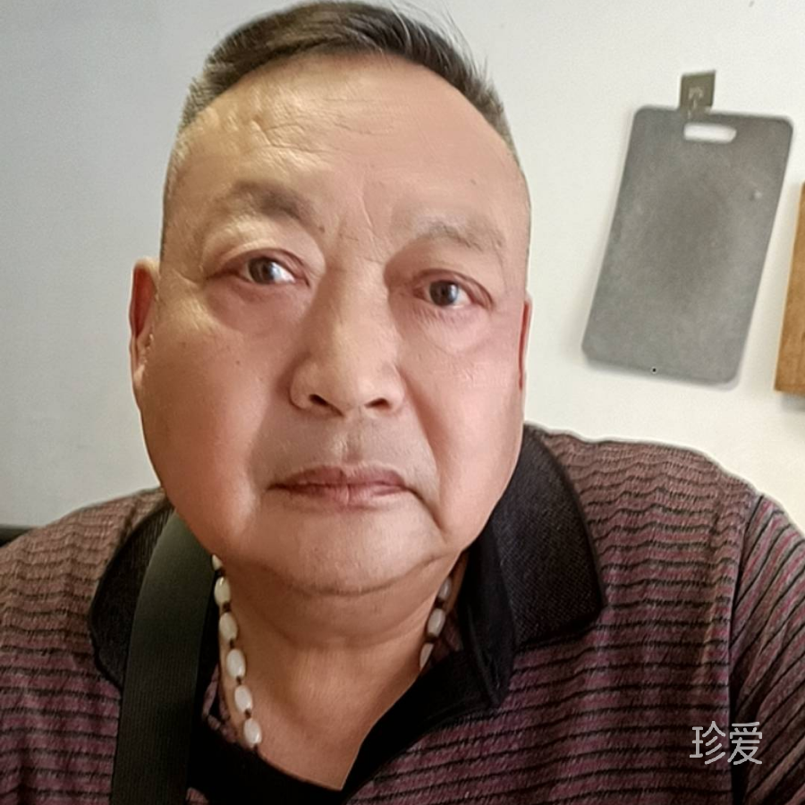 奥米