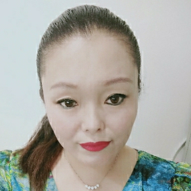 風吹落葉飄動的美