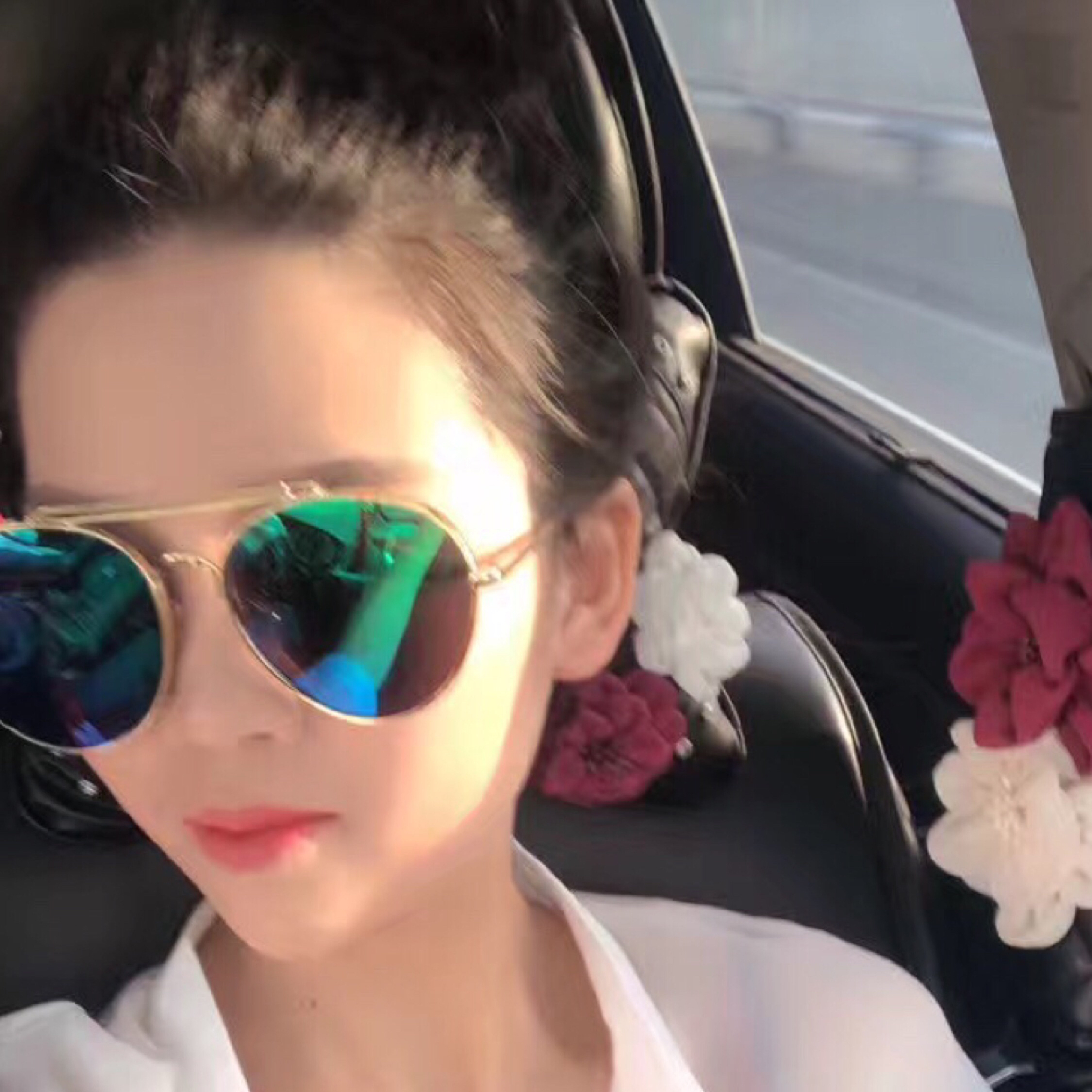 咽下泪水就是女王