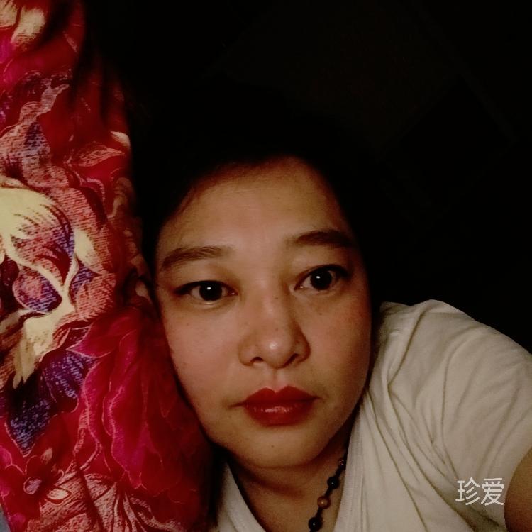 夜闌臥聽風吹雨