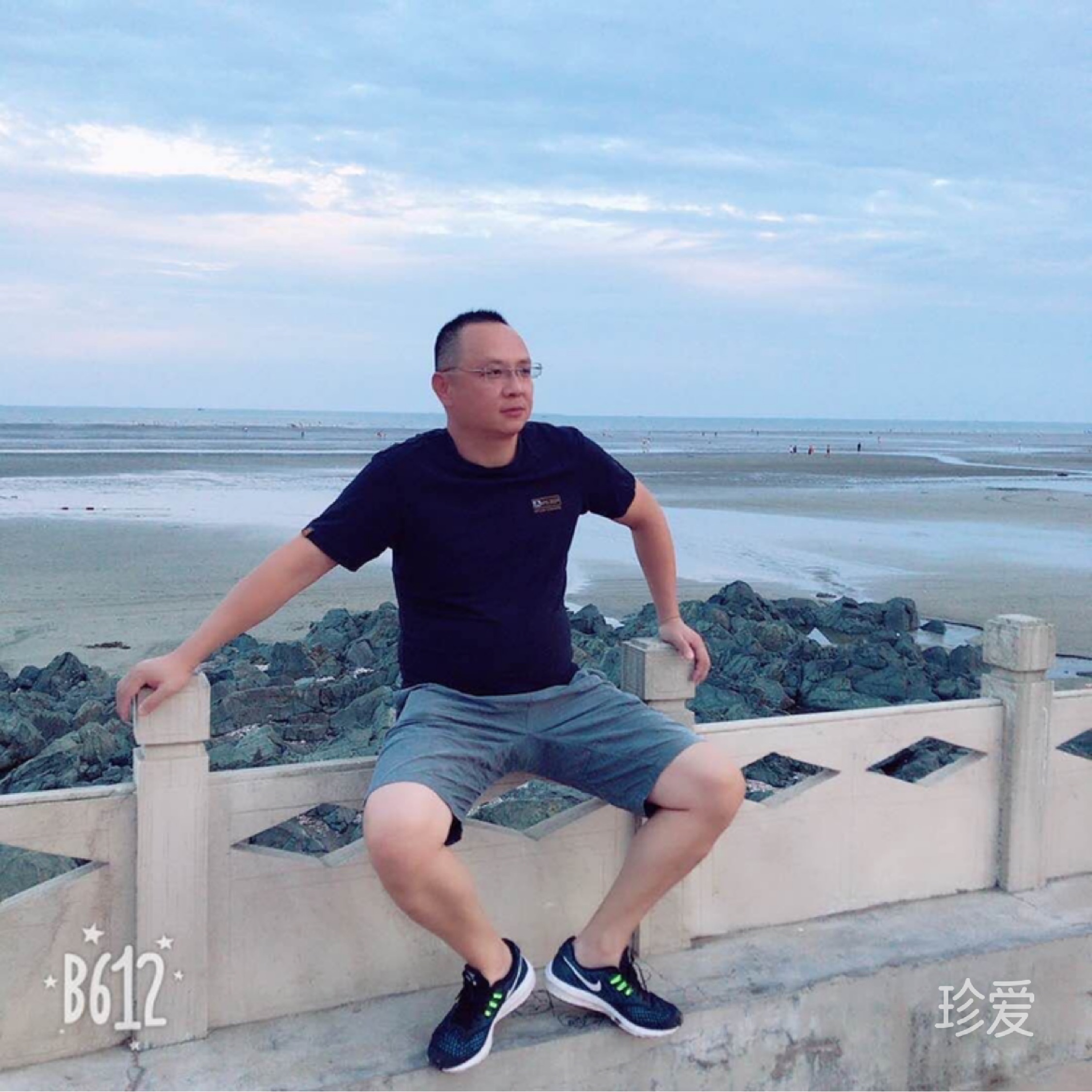 骑着猪猪去看海