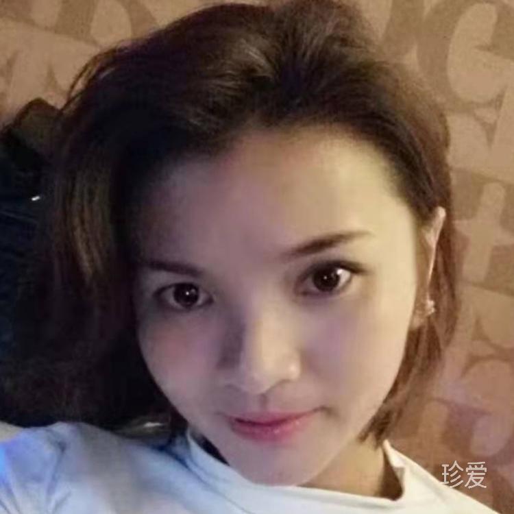 轻掬眉心