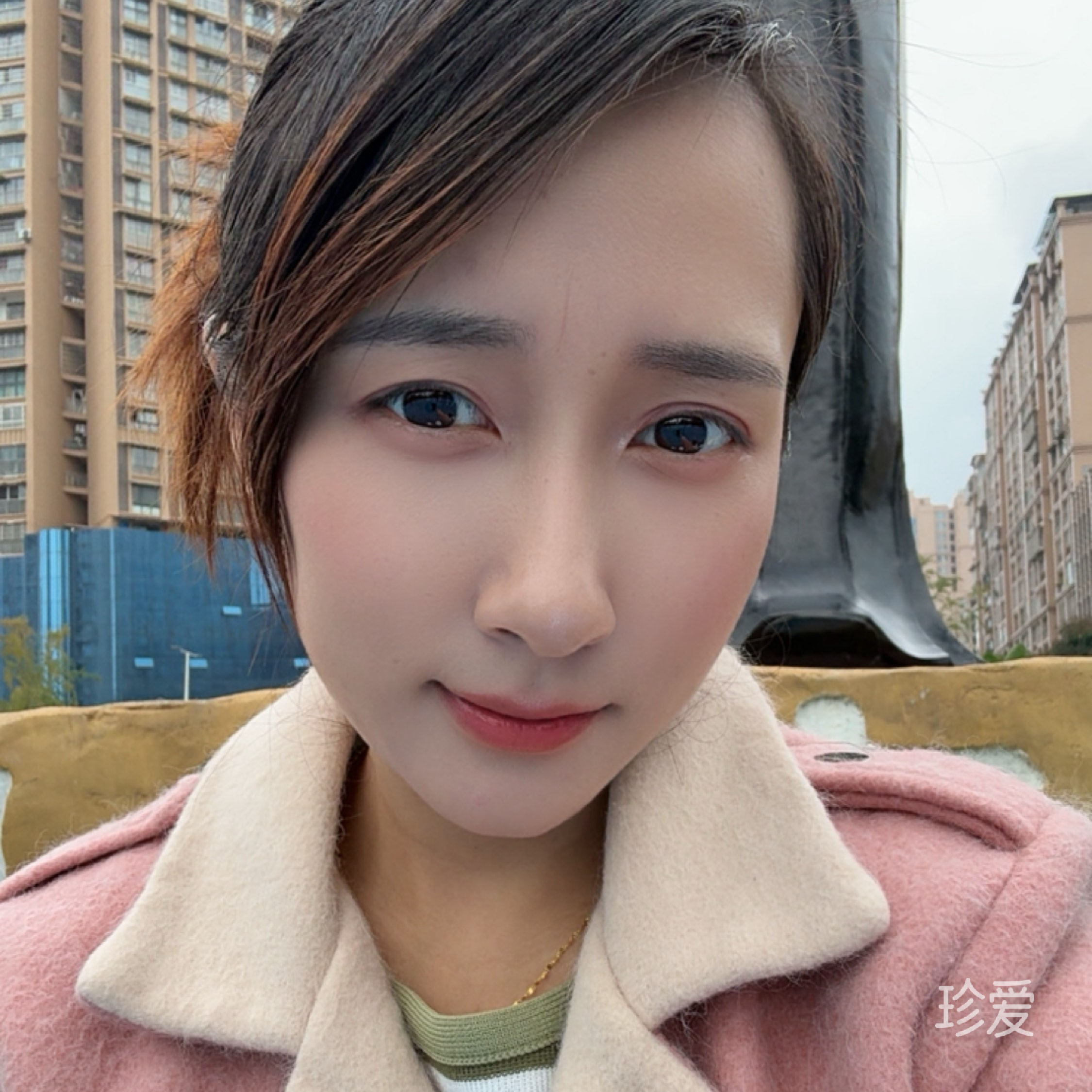 小鱼吐泡泡