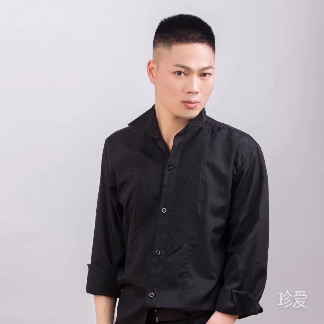 我有孤独和烈酒