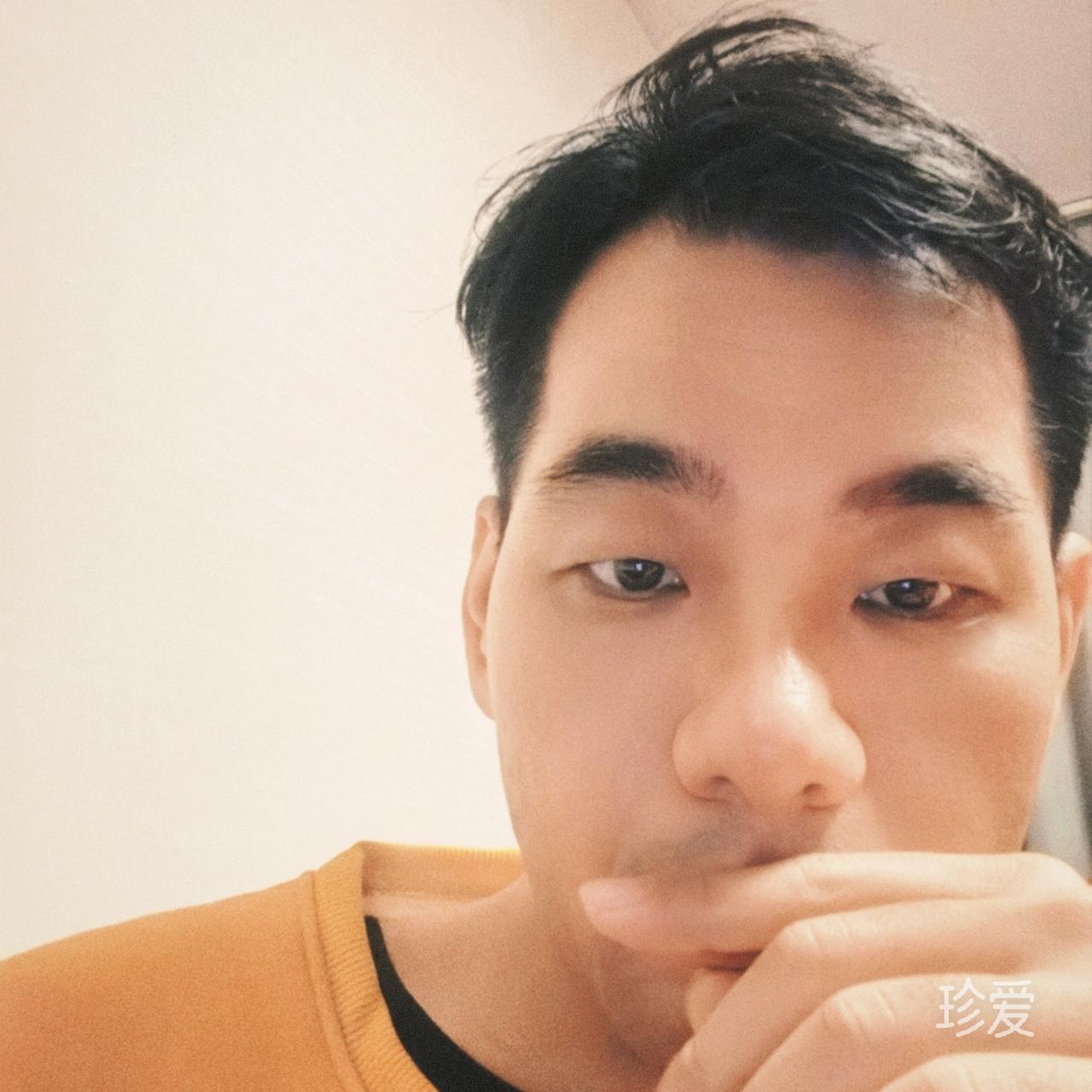 打伞的鱼