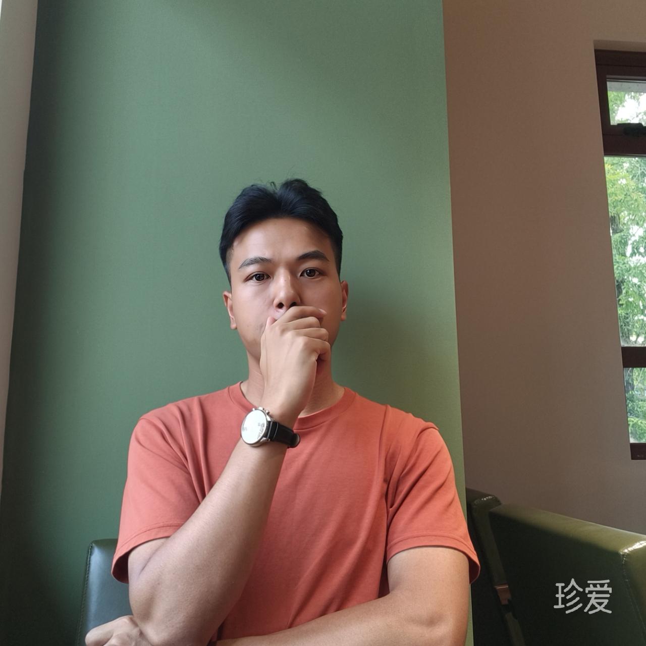 万少年