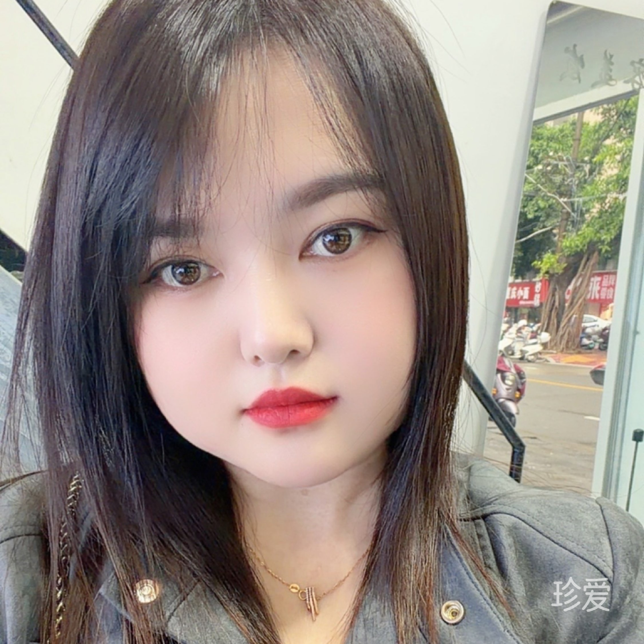 等爱的玫瑰