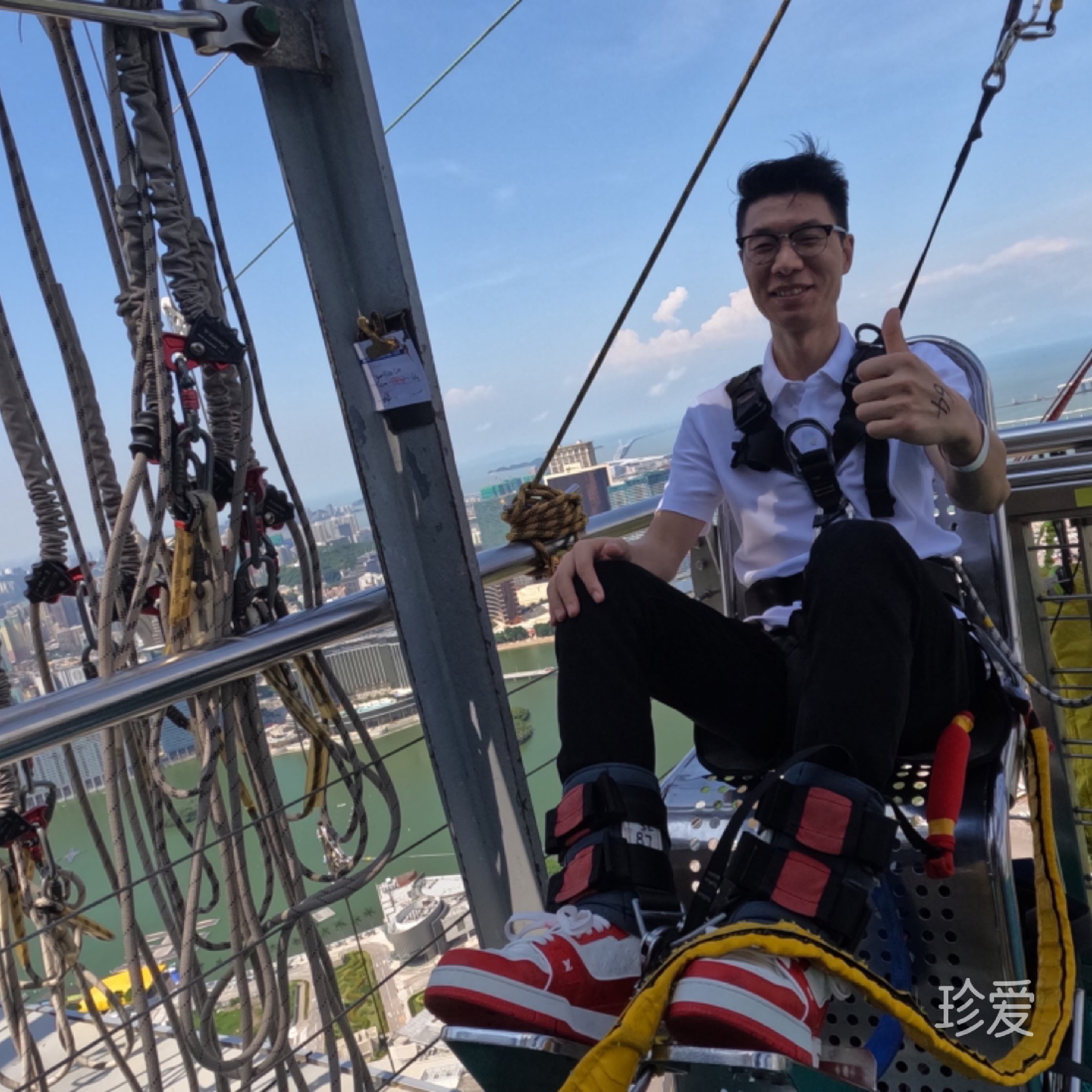 虎口拔牙