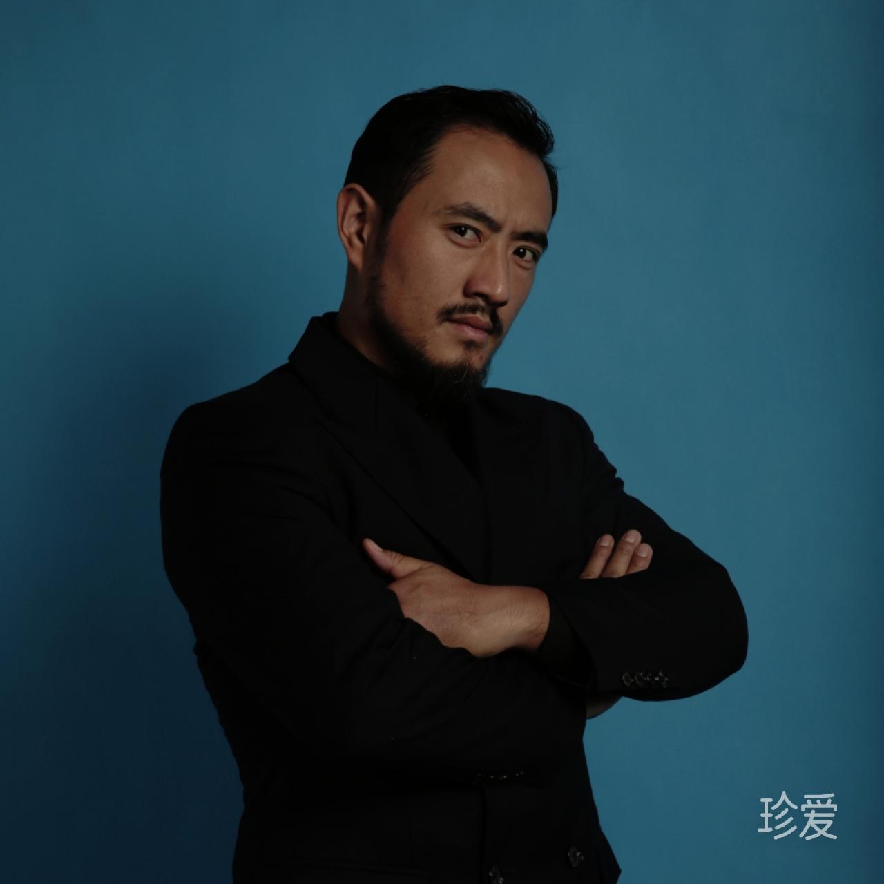 小黑哥